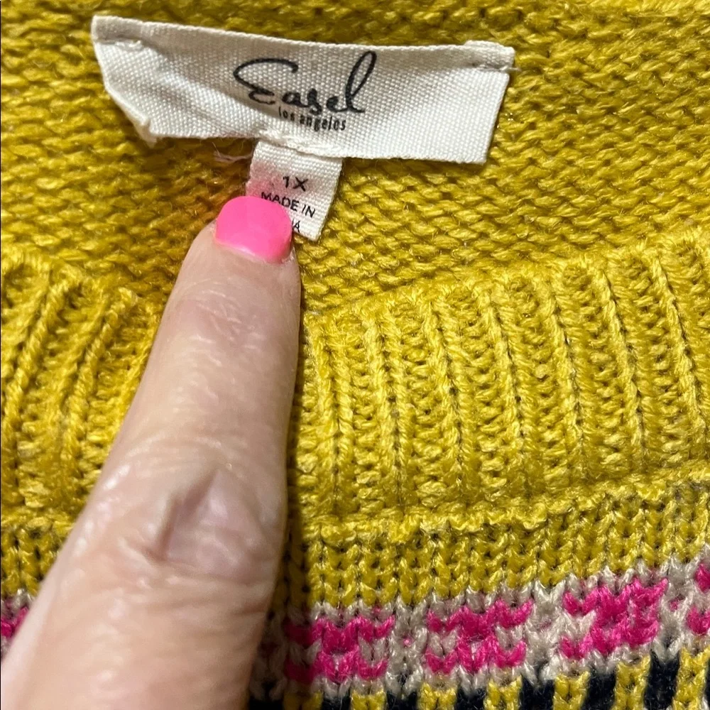 Easel Yellow Multicolor Patterned Sweater - Picture 2 of 4